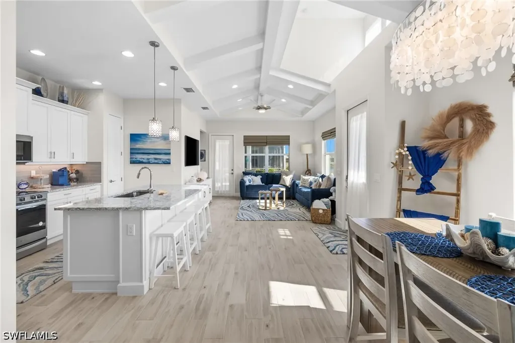 Naples FL, 7116 Saona Court