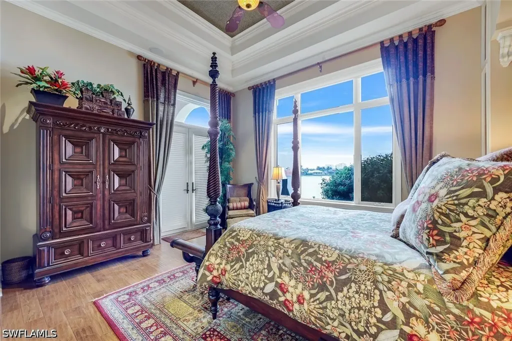 580 S Heathwood Drive Marco Island FL 34145