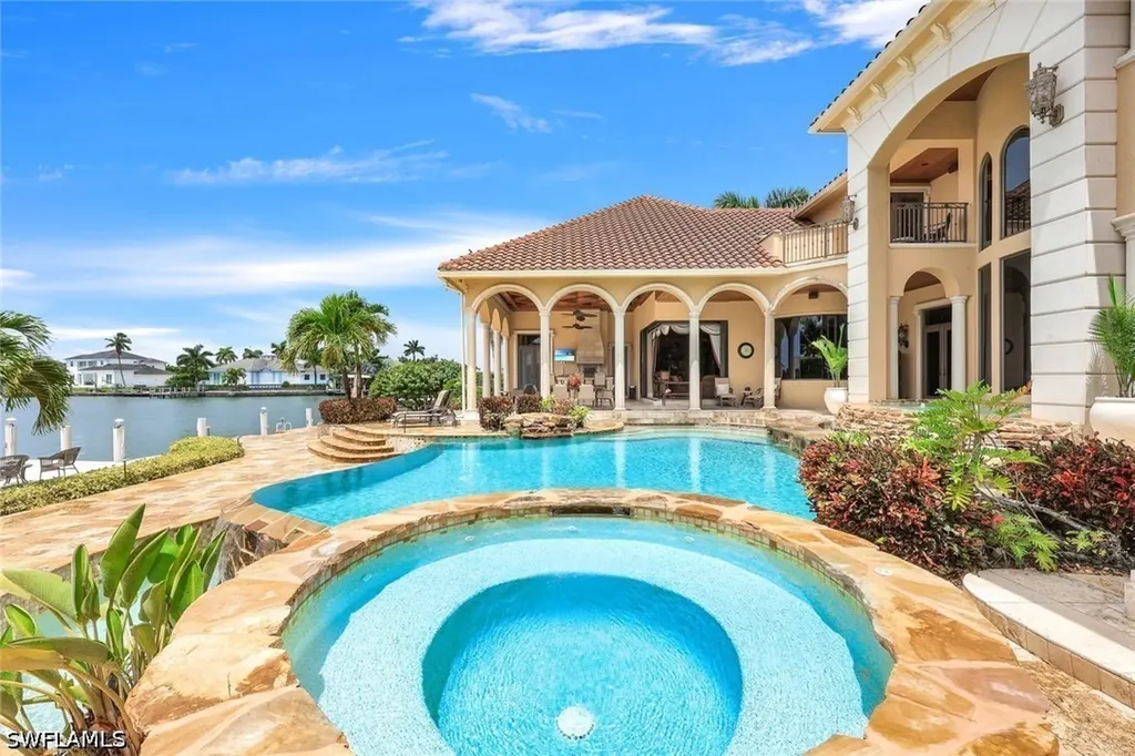 580 S Heathwood Drive Marco Island FL 34145