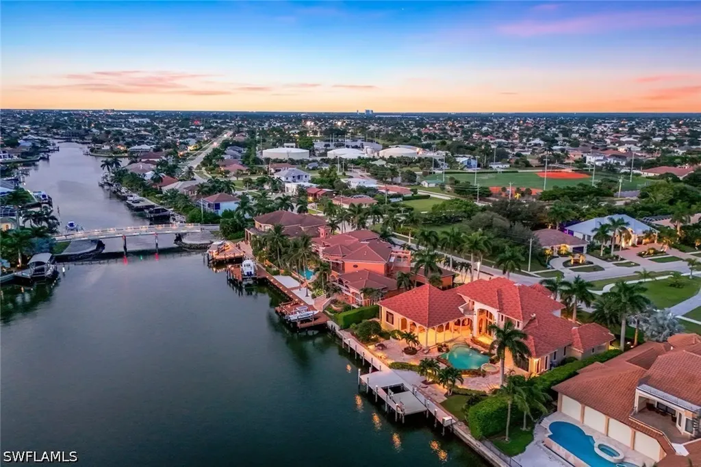 580 S Heathwood Drive Marco Island FL 34145