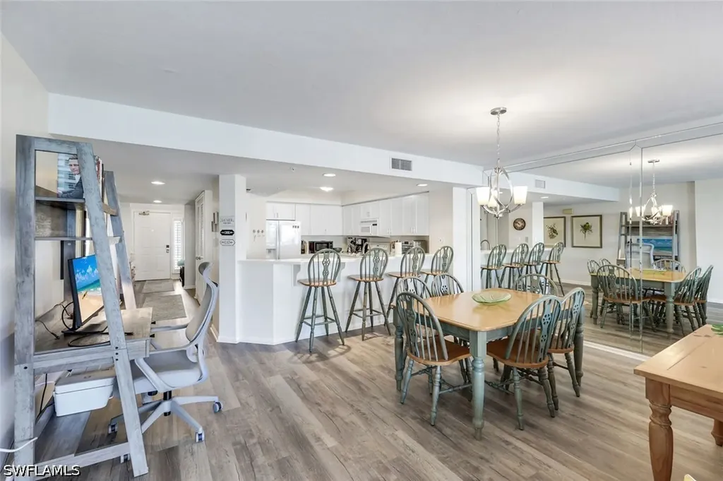 21 Bluebill Avenue Naples FL 34108