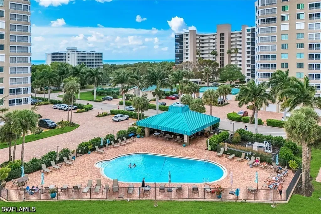 21 Bluebill Avenue Naples FL 34108