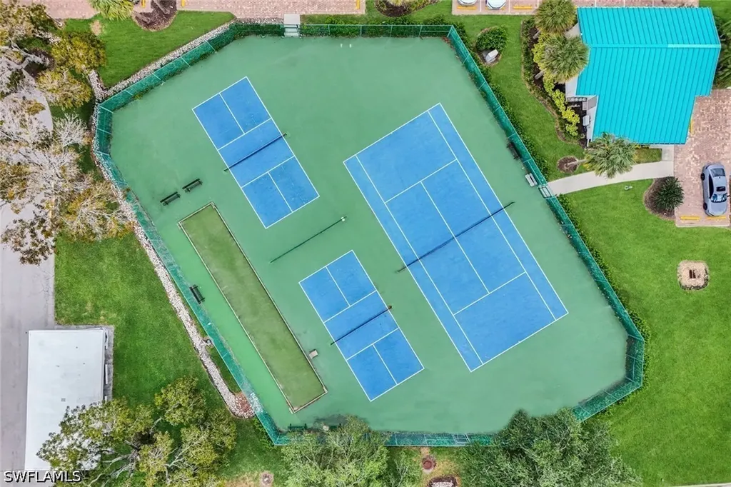 21 Bluebill Avenue Naples FL 34108