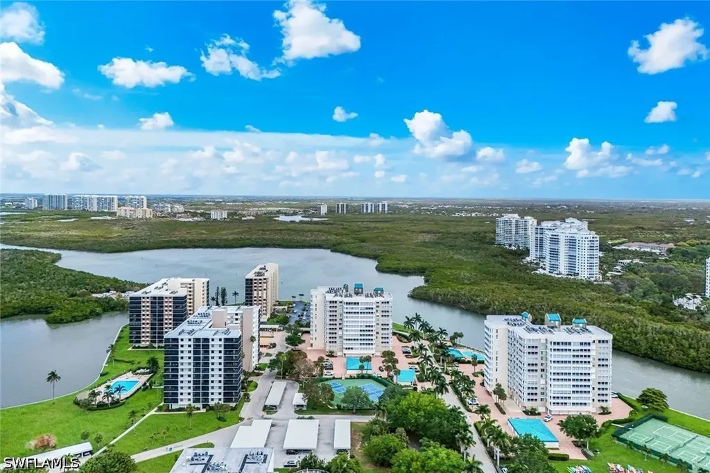 21 Bluebill Avenue Naples FL 34108