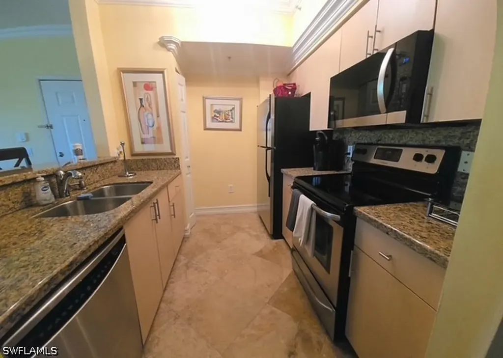 1210 Reserve Way Naples FL 34105