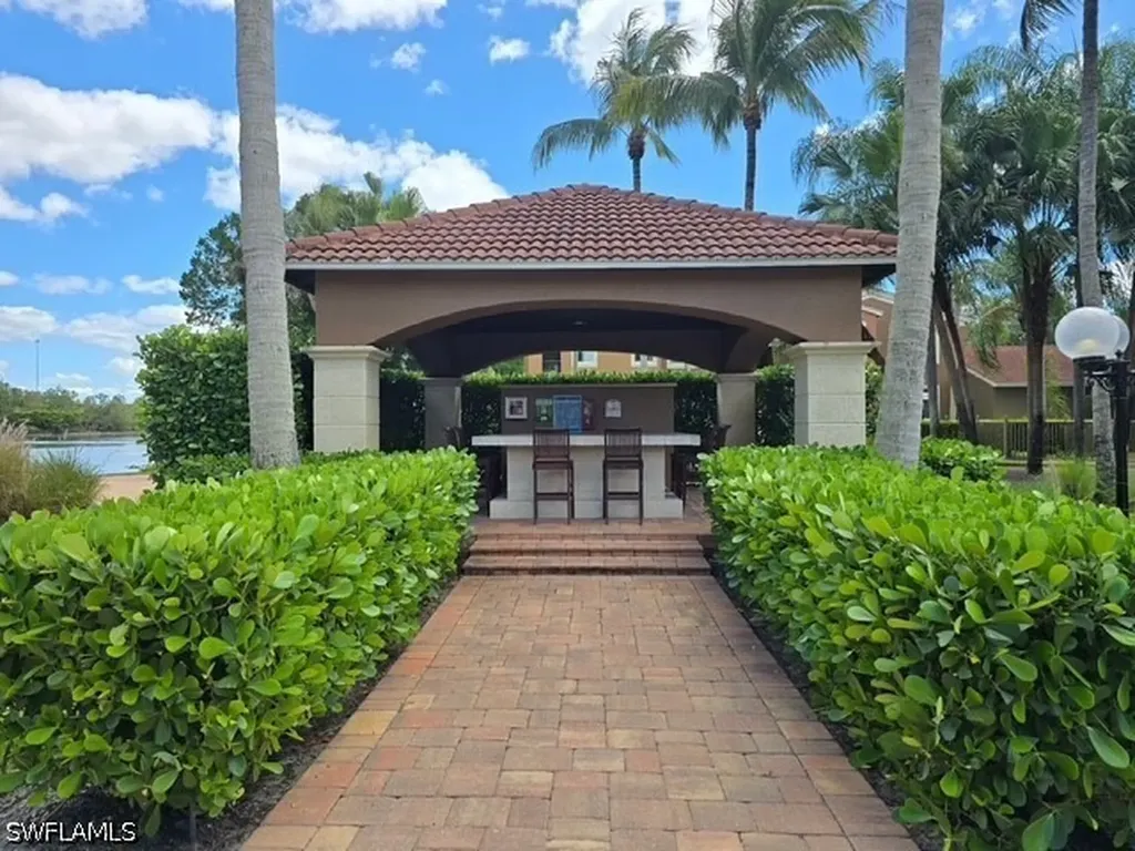 1210 Reserve Way Naples FL 34105