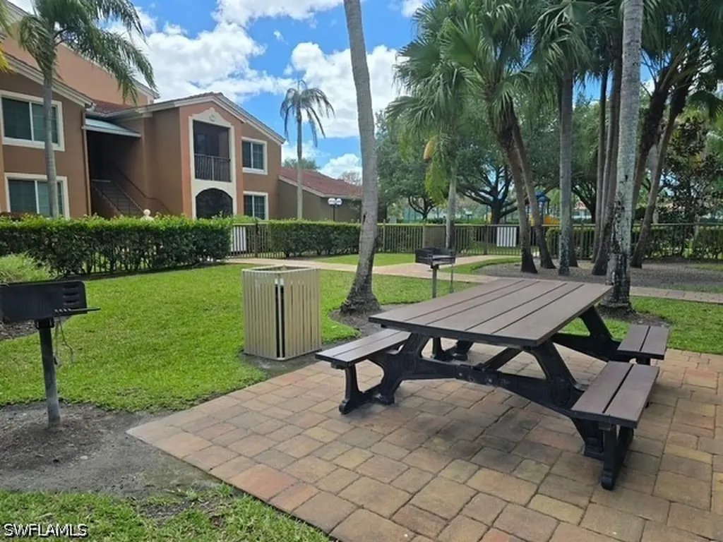 1210 Reserve Way Naples FL 34105