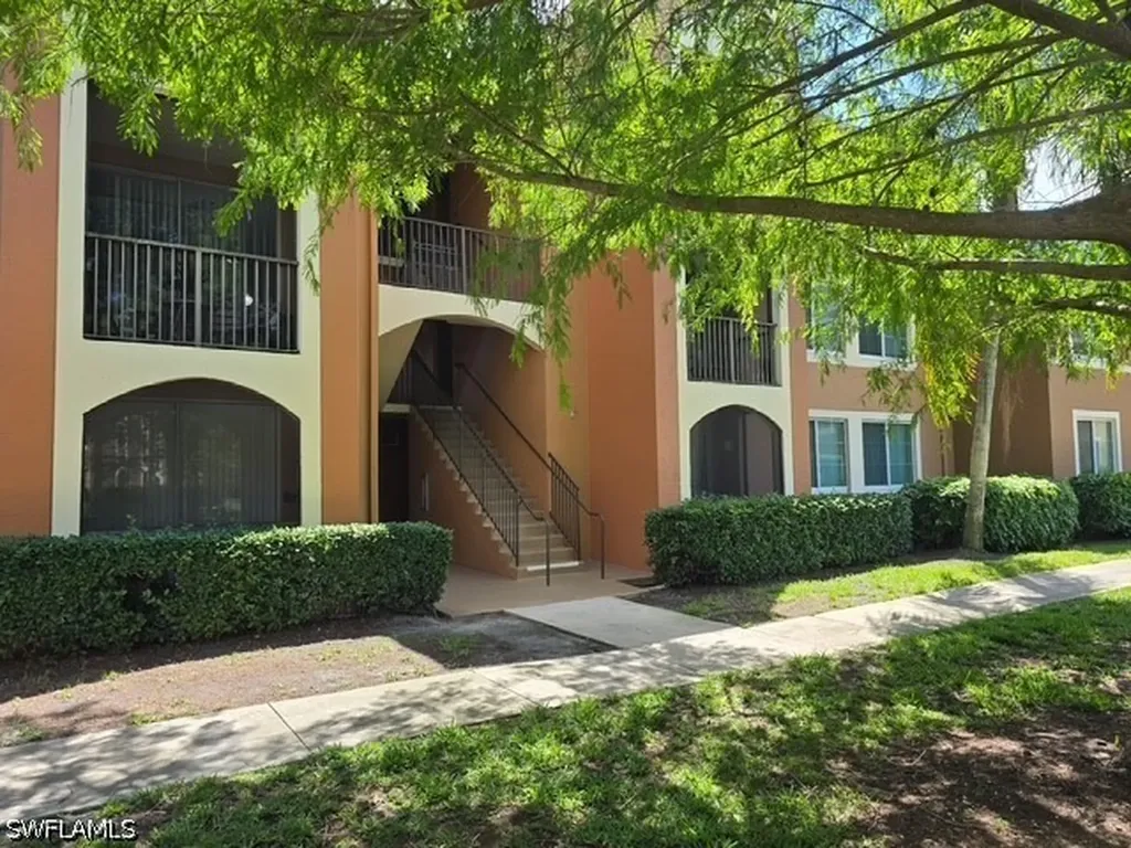 1210 Reserve Way Naples FL 34105