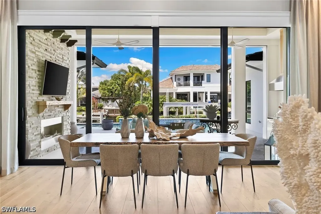 1850 Kingfish Road Naples FL 34102