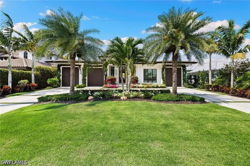 1850 Kingfish Road Naples FL 34102