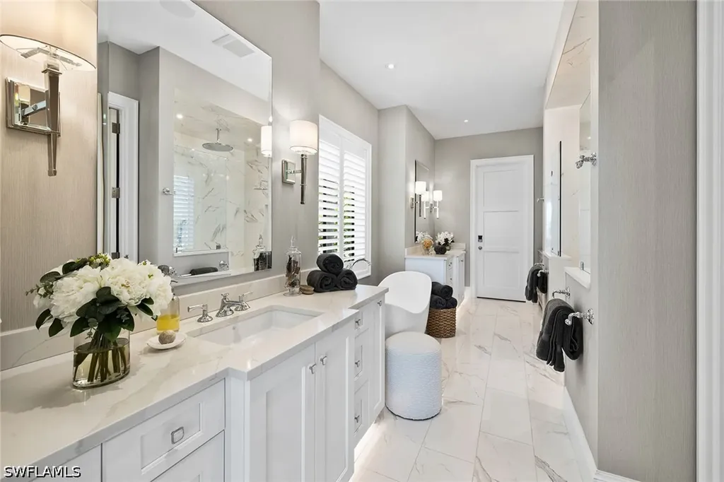 1850 Kingfish Road Naples FL 34102