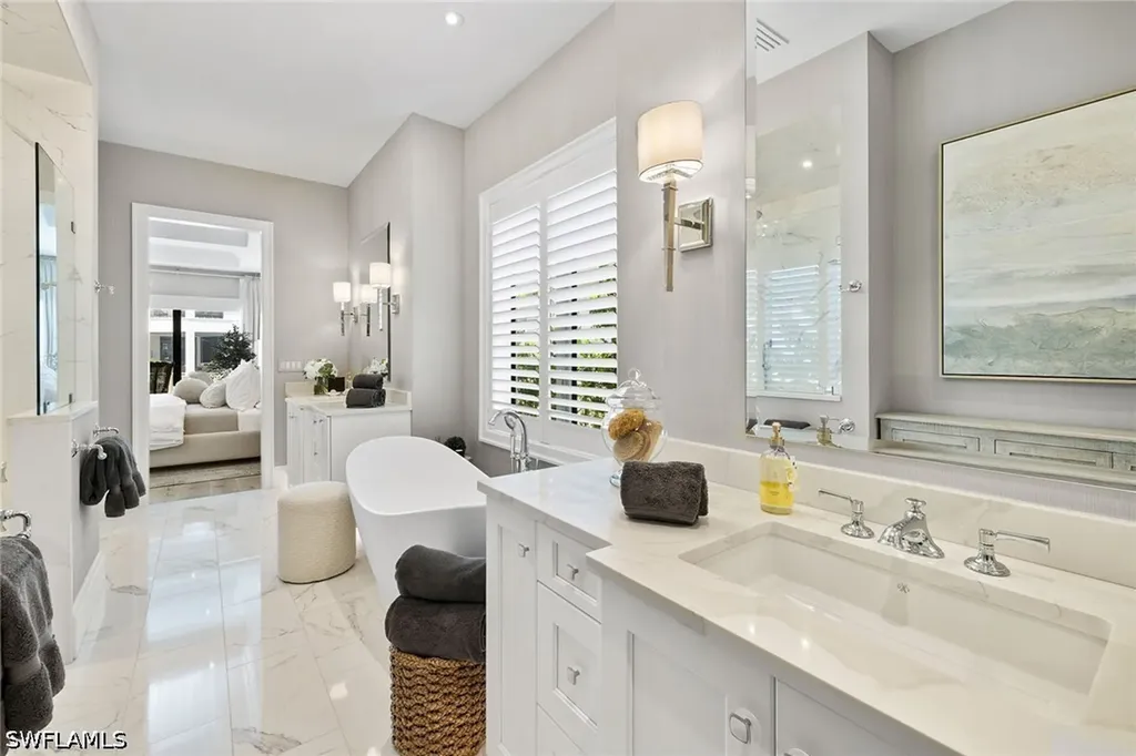 1850 Kingfish Road Naples FL 34102