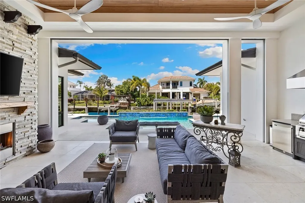1850 Kingfish Road Naples FL 34102