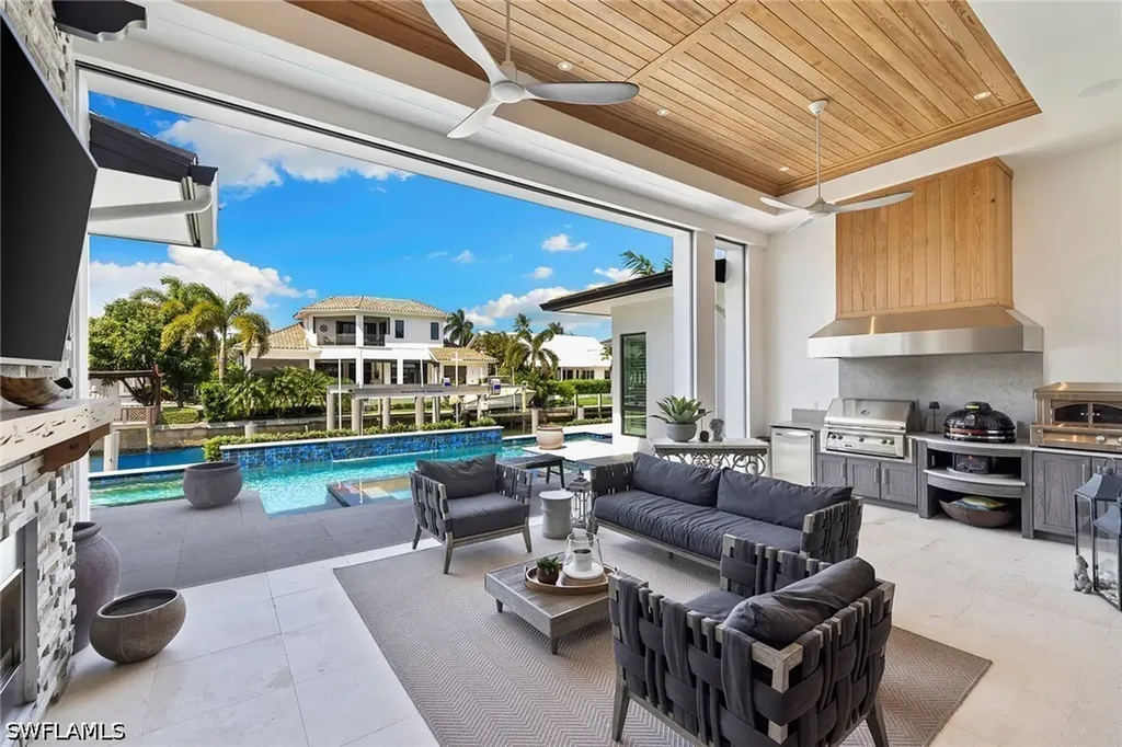 1850 Kingfish Road Naples FL 34102
