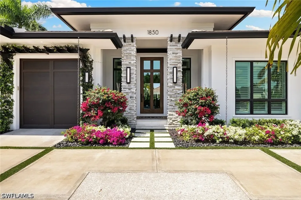1850 Kingfish Road Naples FL 34102