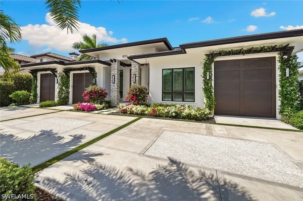 1850 Kingfish Road Naples FL 34102