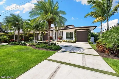 1850 Kingfish Road Naples FL 34102