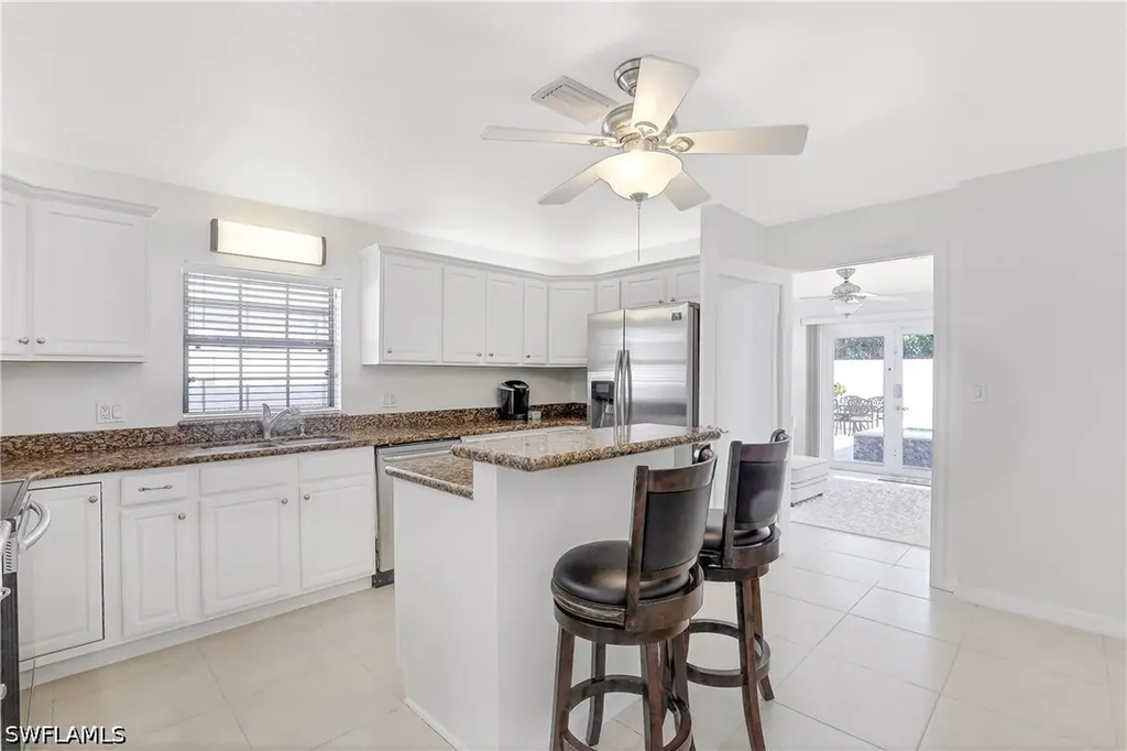 637 95th Avenue N Naples FL 34108
