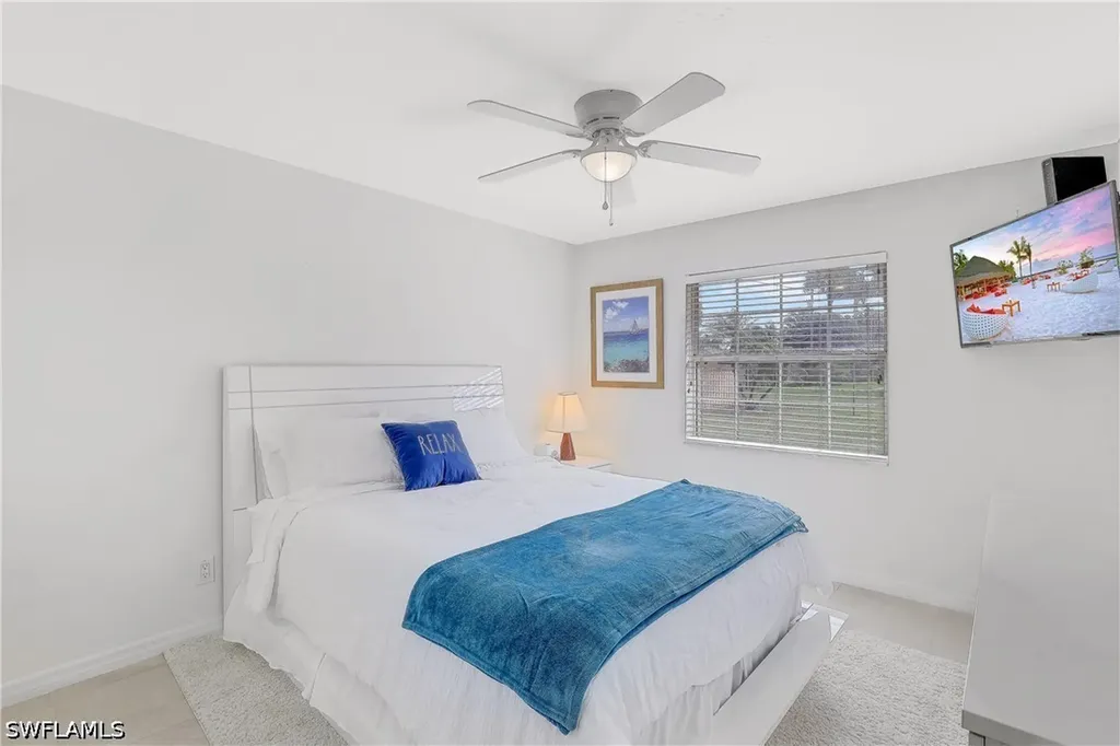 637 95th Avenue N Naples FL 34108