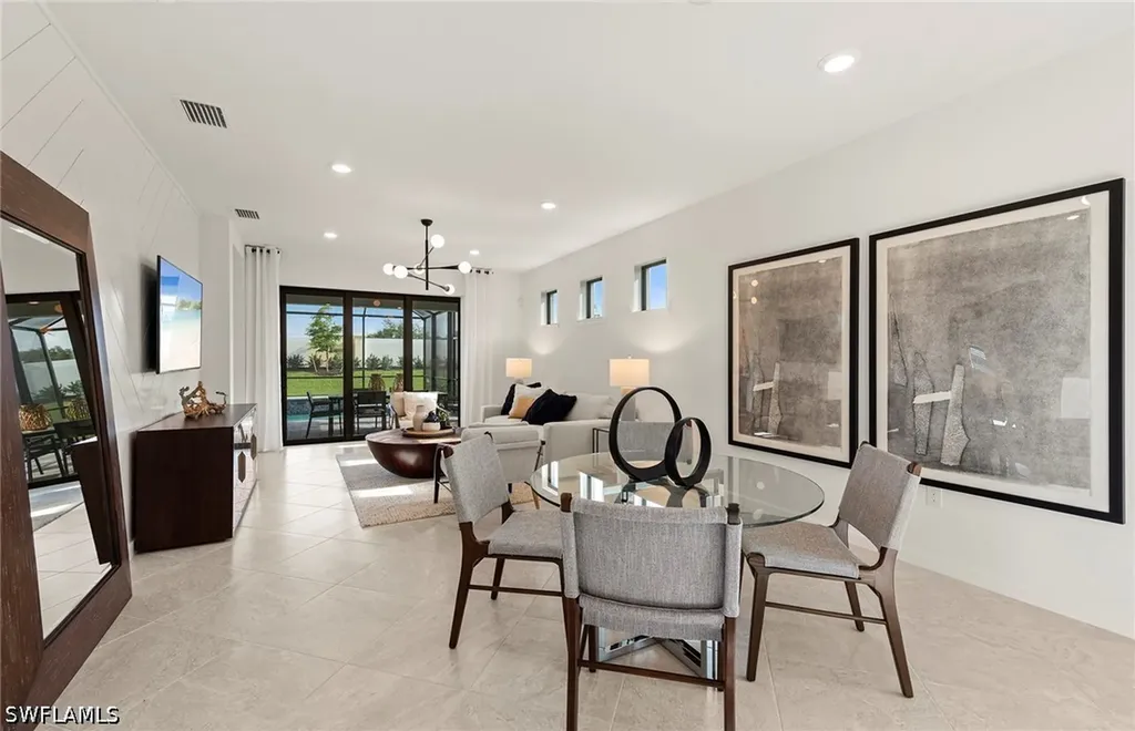 2128 Freemont Way Naples FL 34120