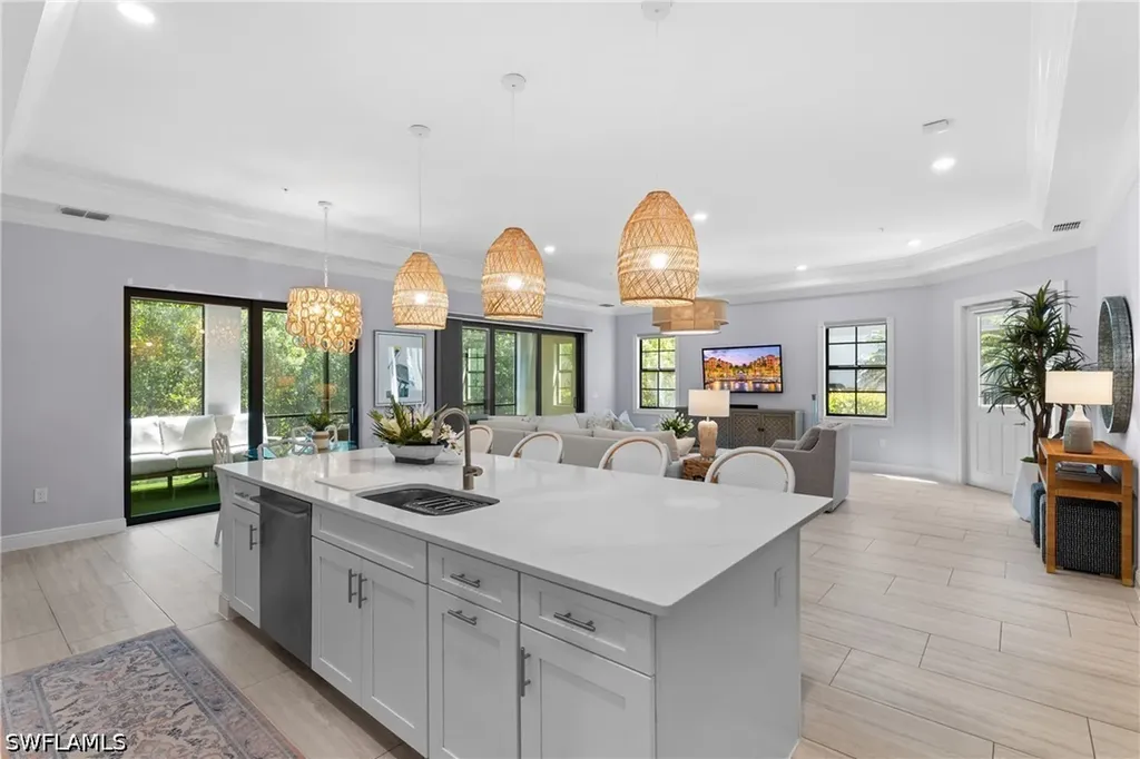 2488 Breakwater Way Naples FL 34112