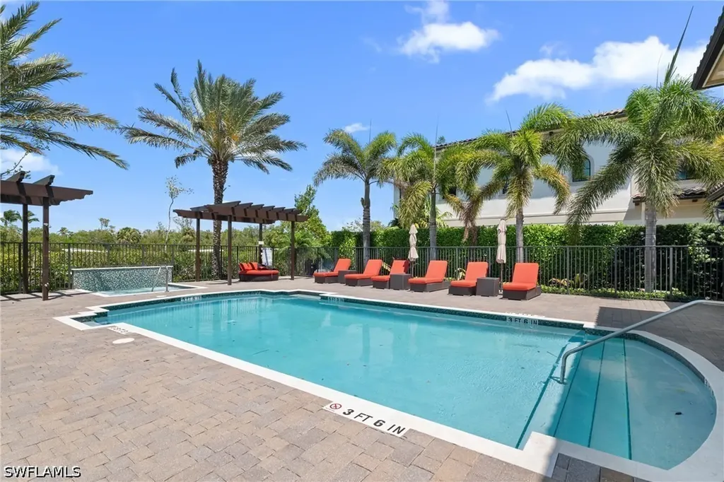 2488 Breakwater Way Naples FL 34112