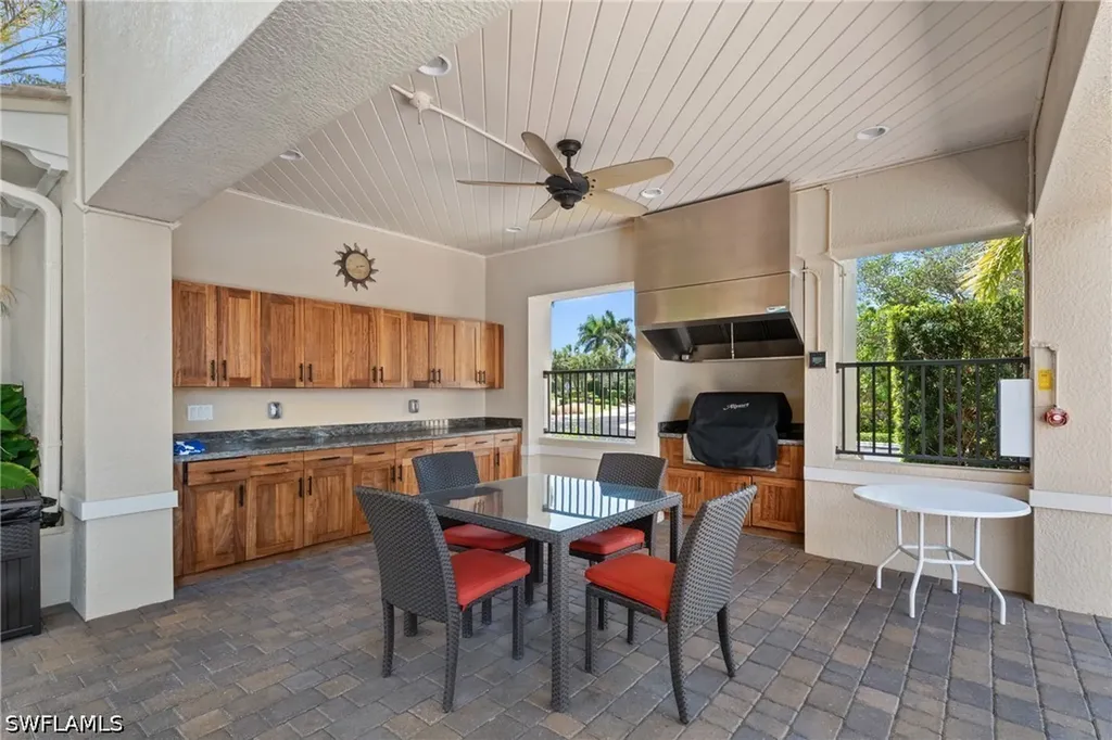 2488 Breakwater Way Naples FL 34112