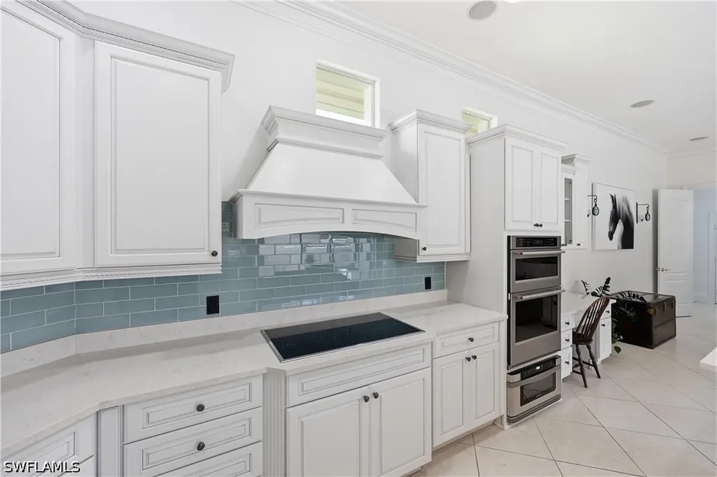 2844 Coco Lakes Drive Naples FL 34105