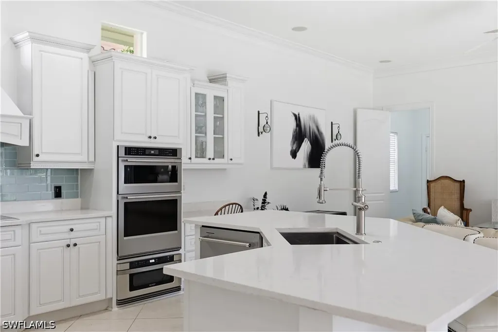 2844 Coco Lakes Drive Naples FL 34105