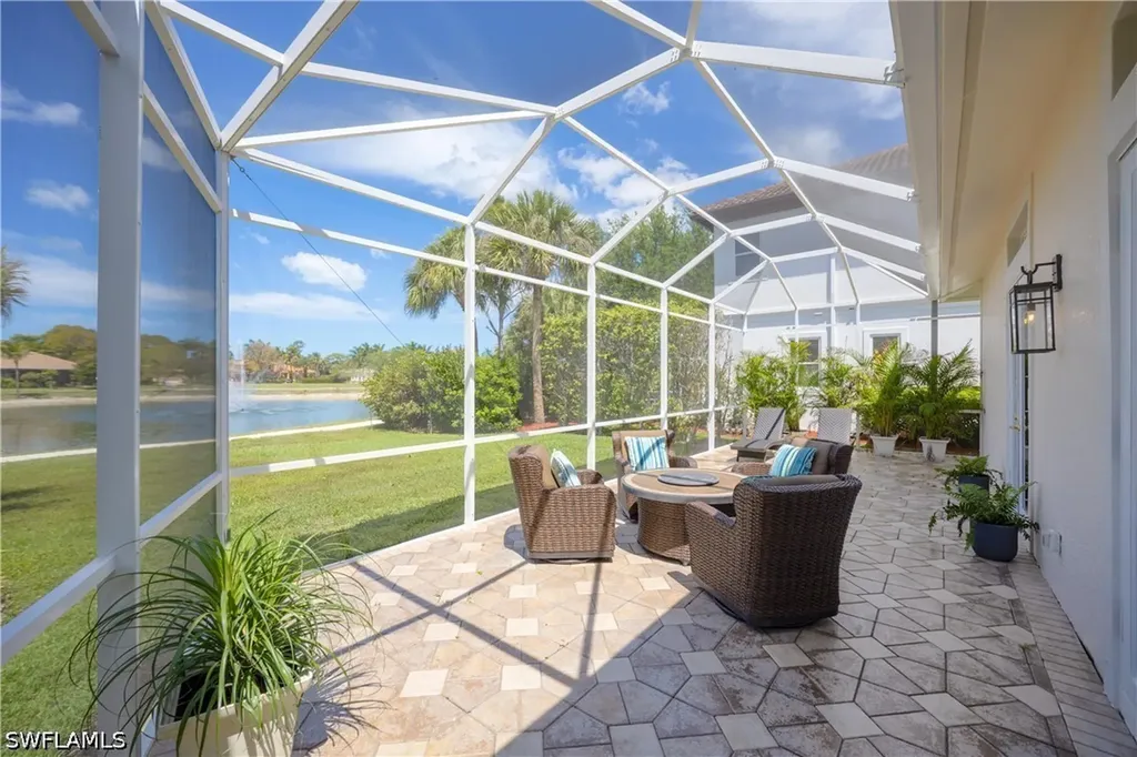 2844 Coco Lakes Drive Naples FL 34105