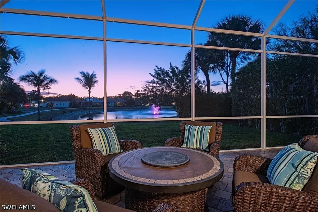 2844 Coco Lakes Drive Naples FL 34105
