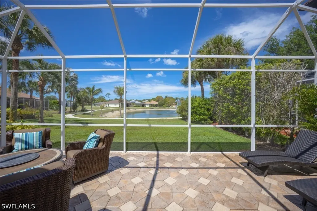 2844 Coco Lakes Drive Naples FL 34105