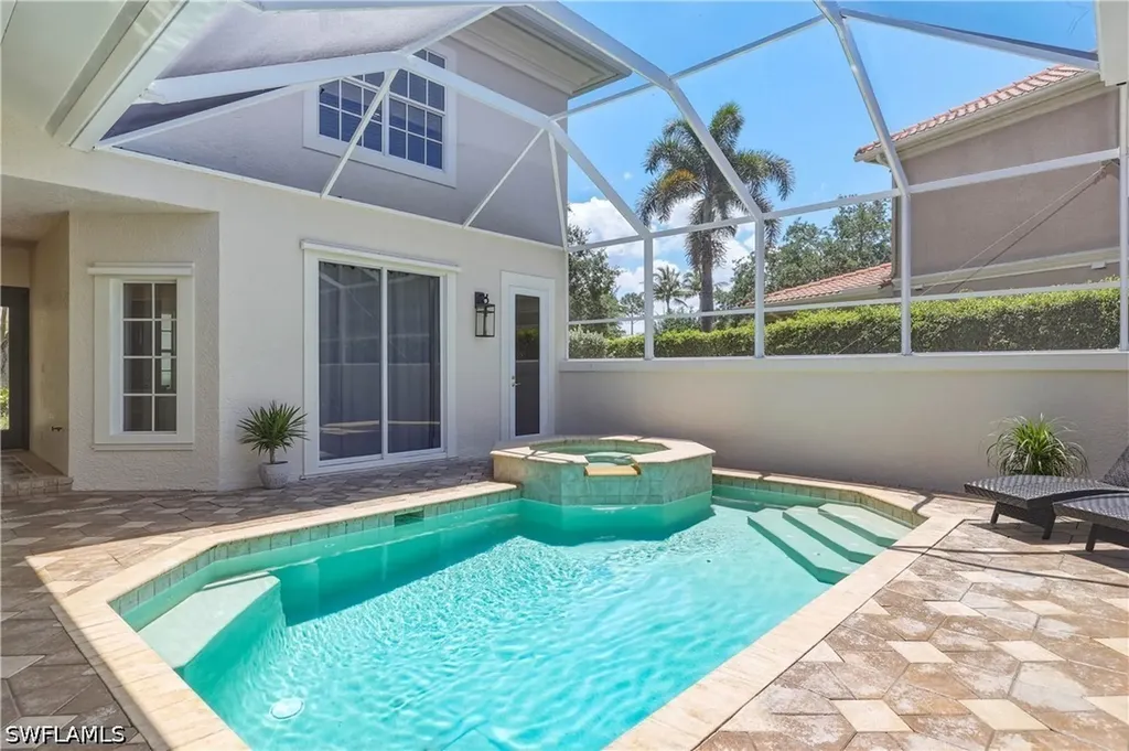 2844 Coco Lakes Drive Naples FL 34105