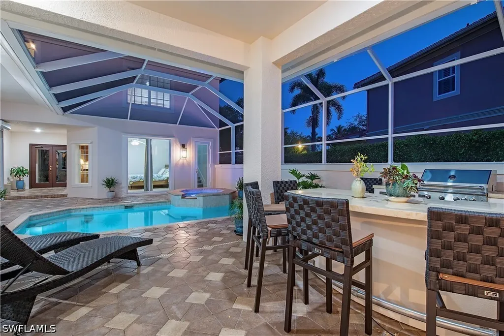 2844 Coco Lakes Drive Naples FL 34105
