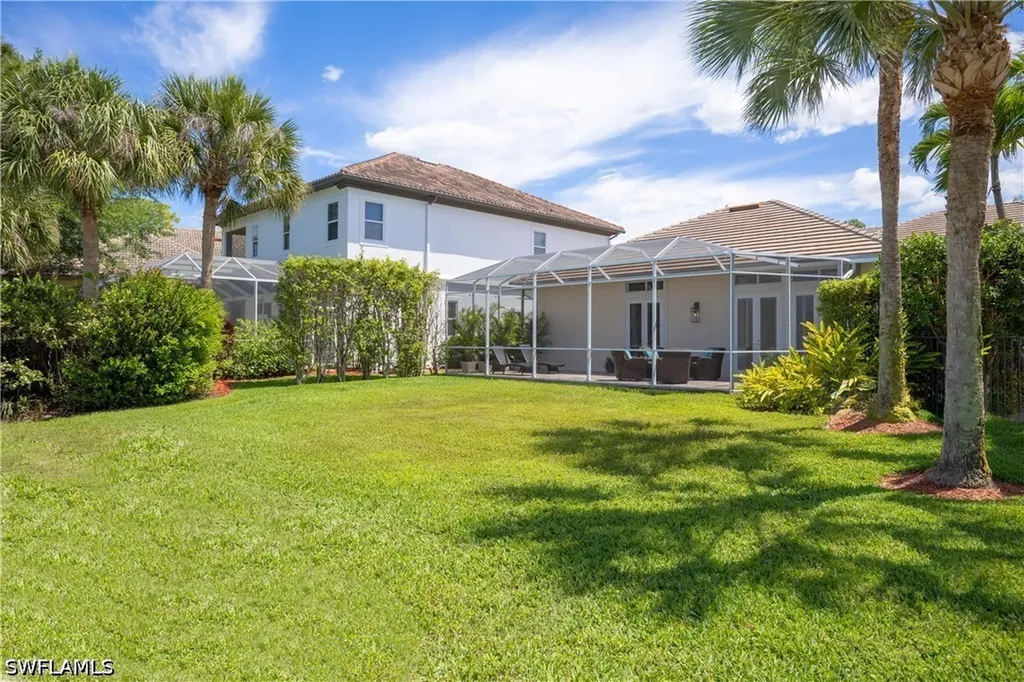 2844 Coco Lakes Drive Naples FL 34105