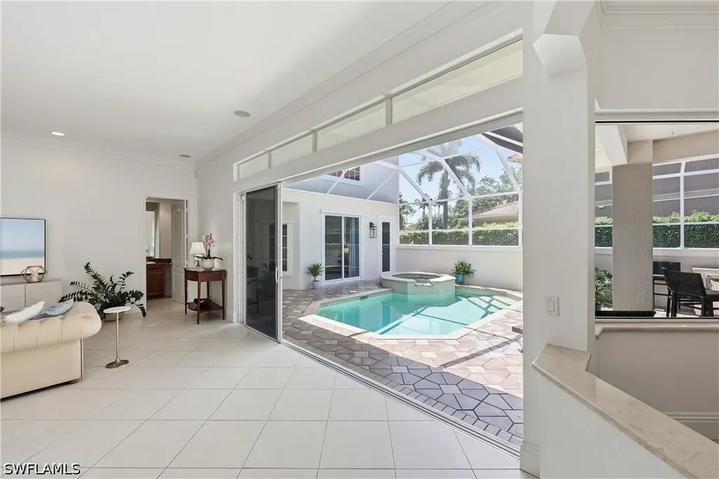 2844 Coco Lakes Drive Naples FL 34105