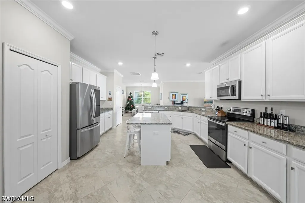2151 Vermont Lane Naples FL 34120