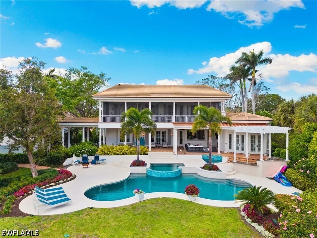 2325 Lantern Lane Naples FL 34102