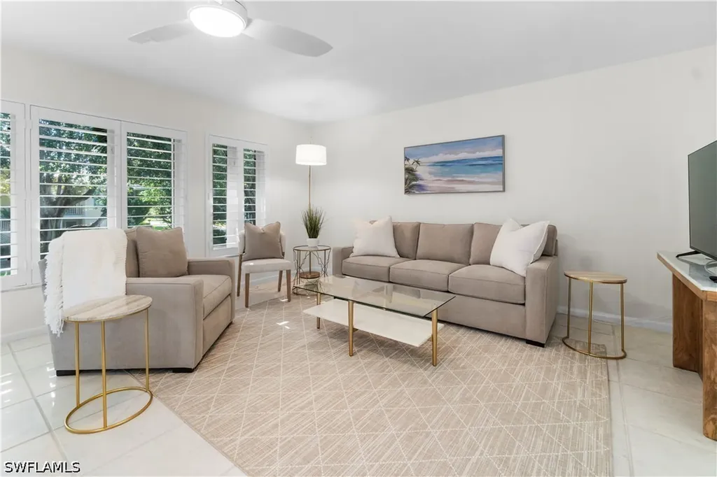 290 4th Street S Naples FL 34102
