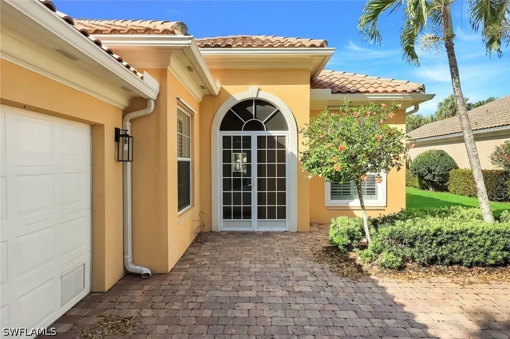 28032 Eagle Ray Court Bonita Springs FL 34135