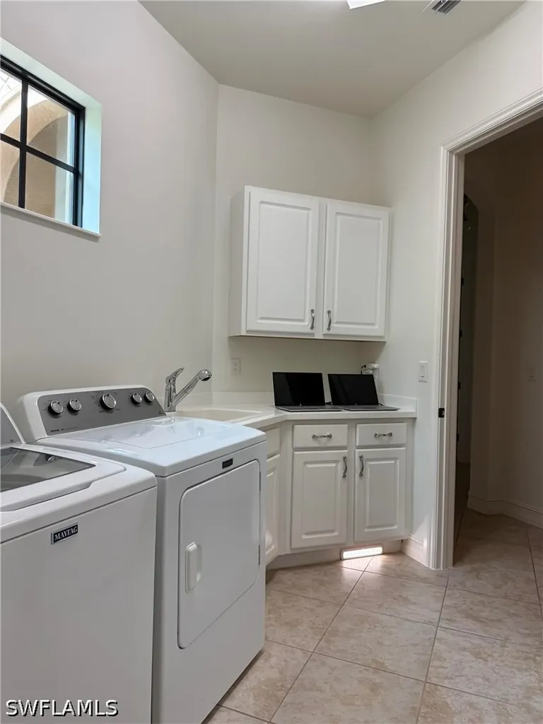 7476 Moorgate Point Way Naples FL 34113