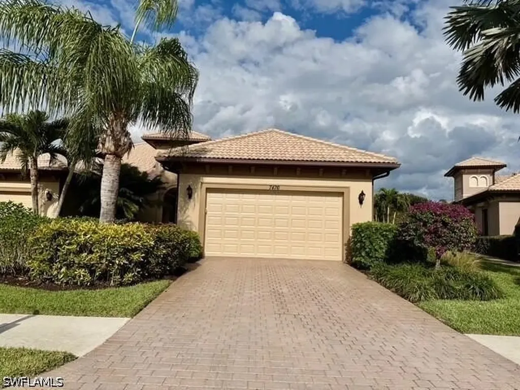 7476 Moorgate Point Way Naples FL 34113
