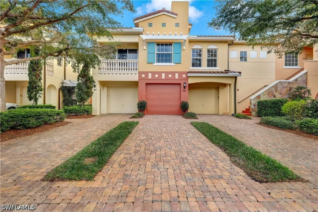 8661 Piazza Del Lago Circle Estero FL 33928