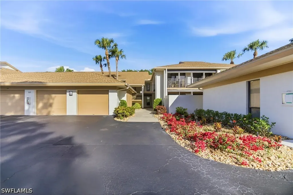 517 Lake Louise Circle Naples FL 34110