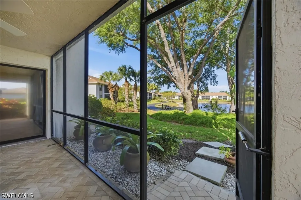 517 Lake Louise Circle Naples FL 34110
