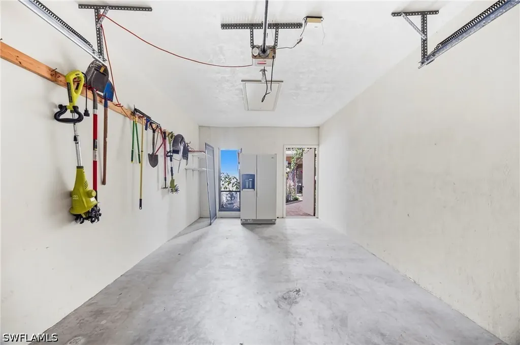 517 Lake Louise Circle Naples FL 34110
