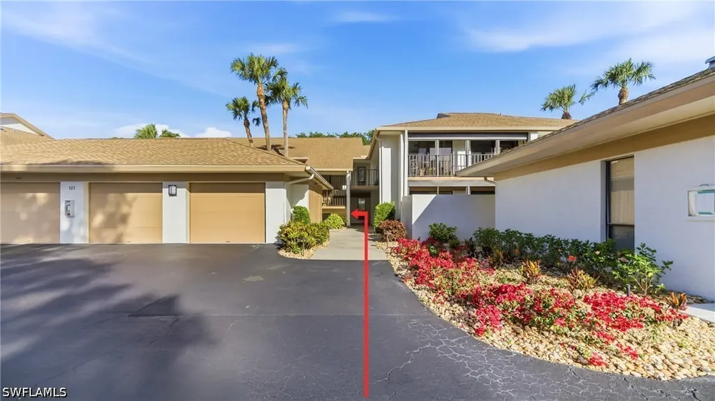 517 Lake Louise Circle Naples FL 34110