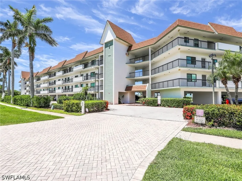 750 W Elkcam Circle Marco Island FL 34145
