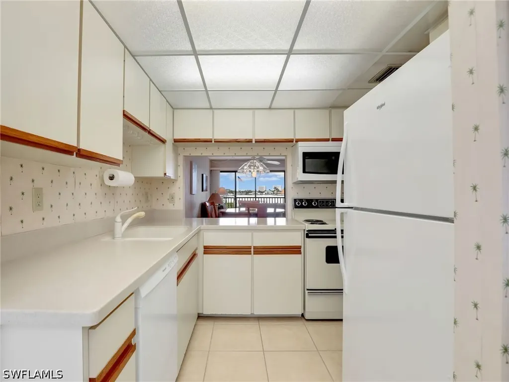 750 W Elkcam Circle Marco Island FL 34145