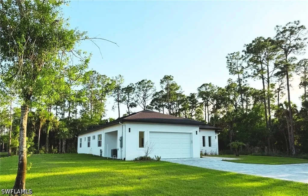 3762 32nd Avenue SE Naples FL 34117